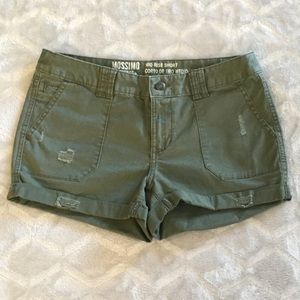 Mossimo mid rise size 2 olive green shorts
